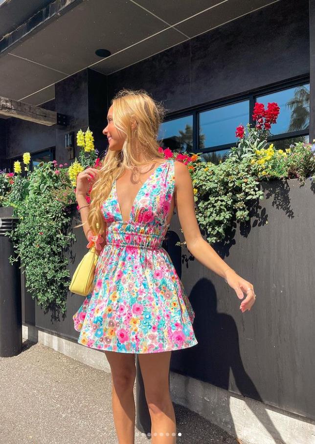 New Backless Sexy Women Mini Dress Sleeveless V Neck Backless Flower