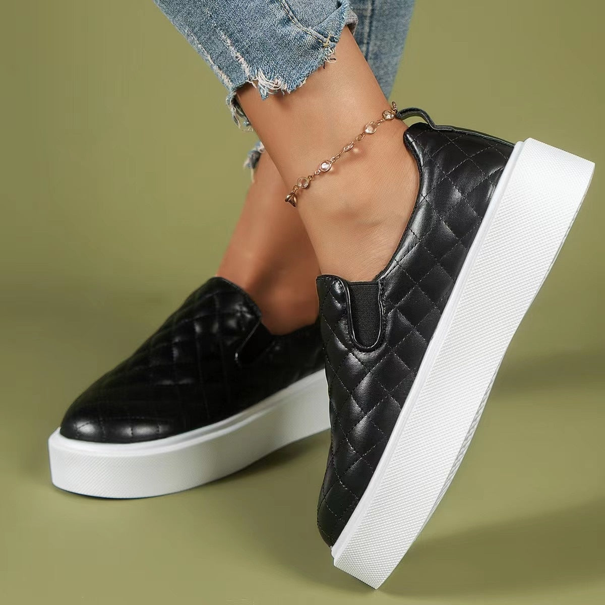 Slip-on Casual Platform Shoes Lightweight Flats Loafers Black/White
