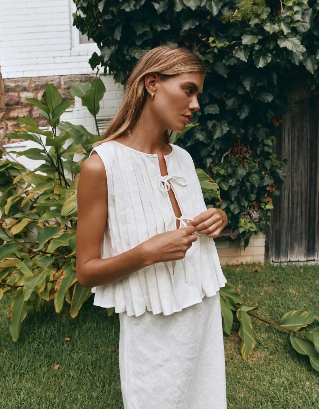 Fashion Bow Lace Up Shirts Women Cotton Linen Hollow Out Sleeveless