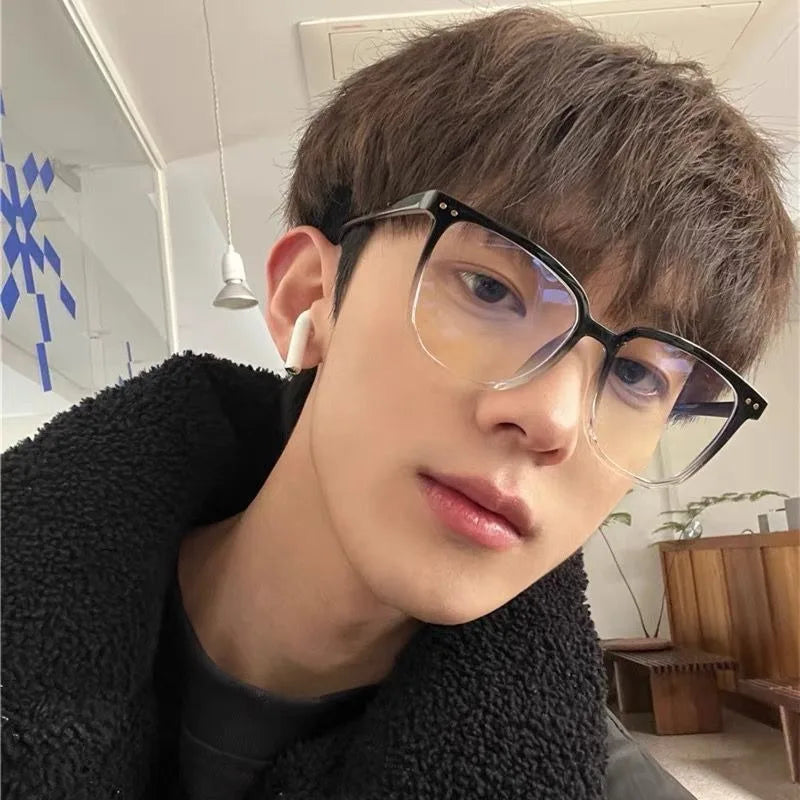 A Fashionable And Trendy Anti Blue Light Large Frame With Gradient