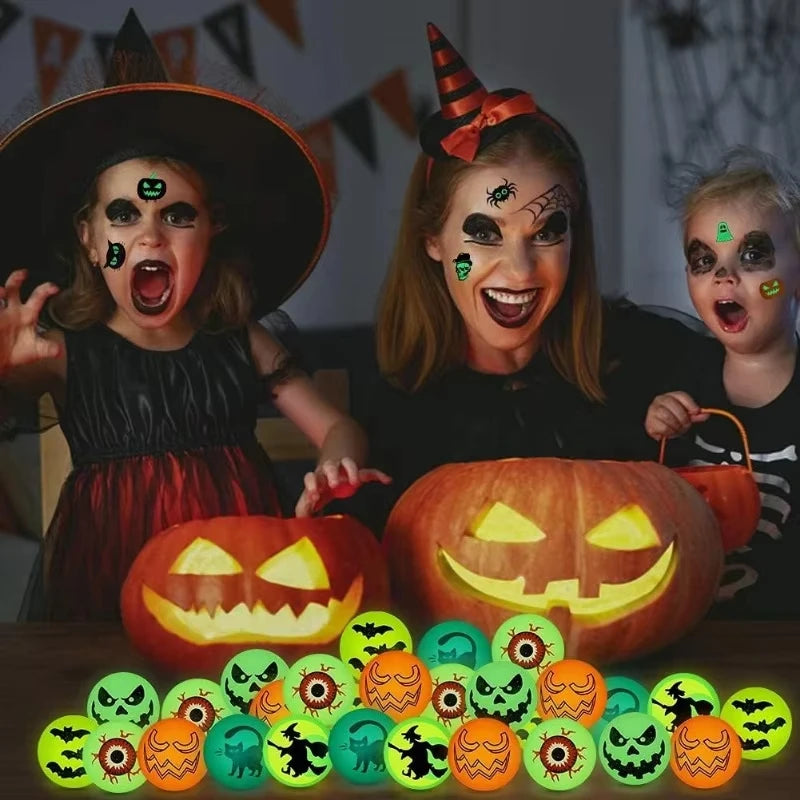 10/20/30Pcs Luminous Halloween Bouncing Balls Glow in The Dark Eyeball Scary Rubber Balls Toy for Halloween Party Favors Supply