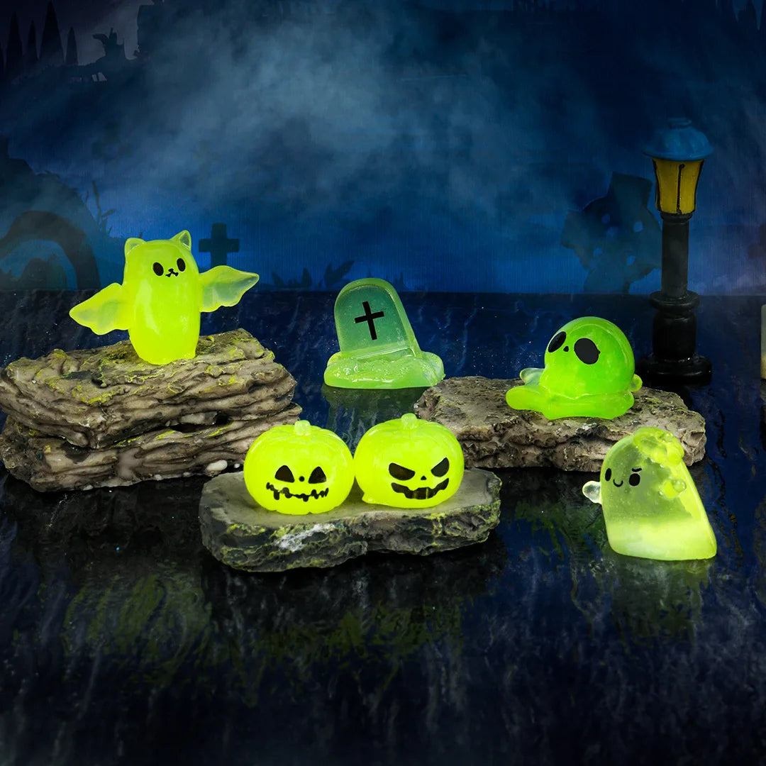 12pcs Mini Luminous Figure Mini Cat Ghost Pumpkin Bat Skull Candle Glow in Dark Micro Landscape Miniatures for Holiday Halloween