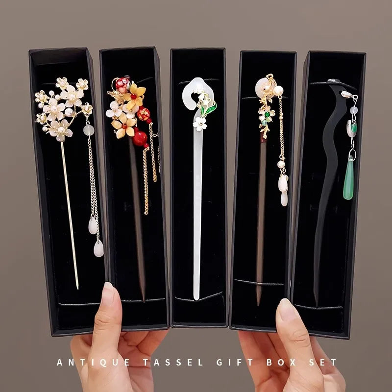 Elegant Chinese Style Hair Accessory Romantic Enameled Flower Tassel