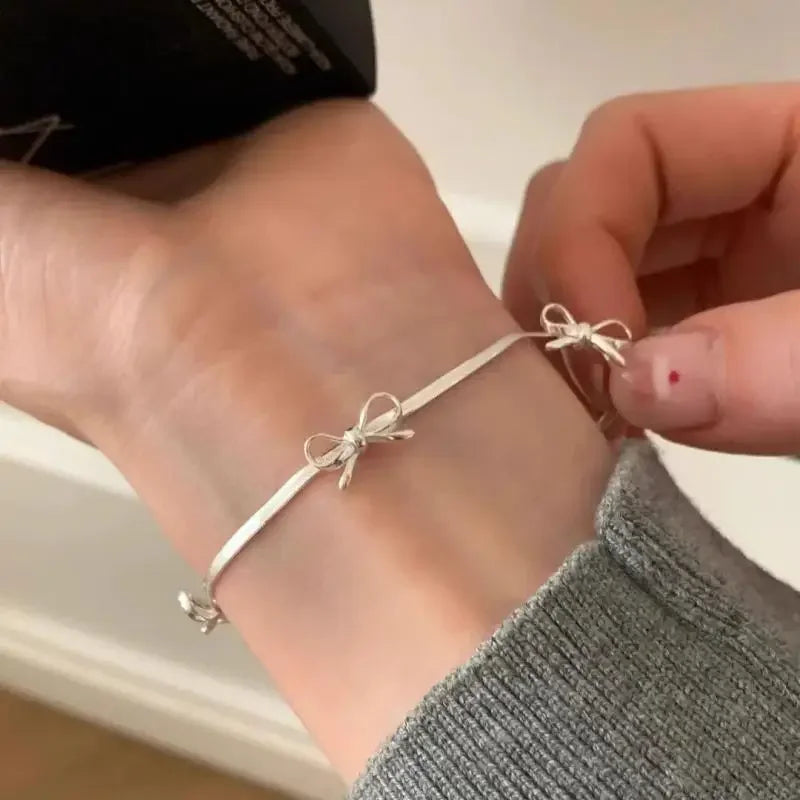 Fashion Sweet Bow Bracelets for Women Girls Sparkling Delicate Ribbon