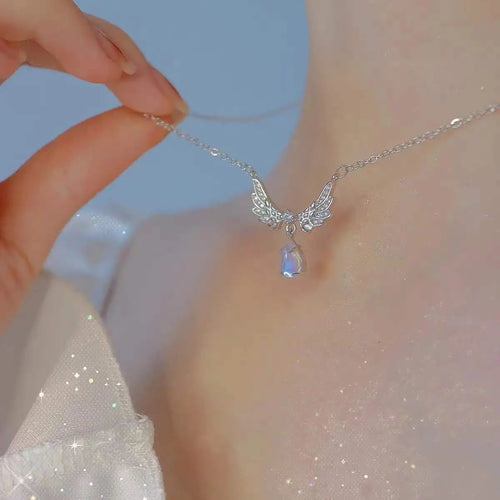Punk Butterfly Pendant Necklace Women Y2K Crystal Light Luxury Egirl