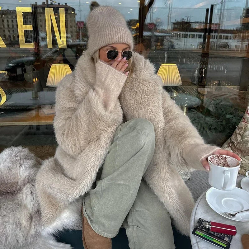 Lapels Faux Fur Coat Women 2024 Winter Brand Designer Fluffy Fox Fur