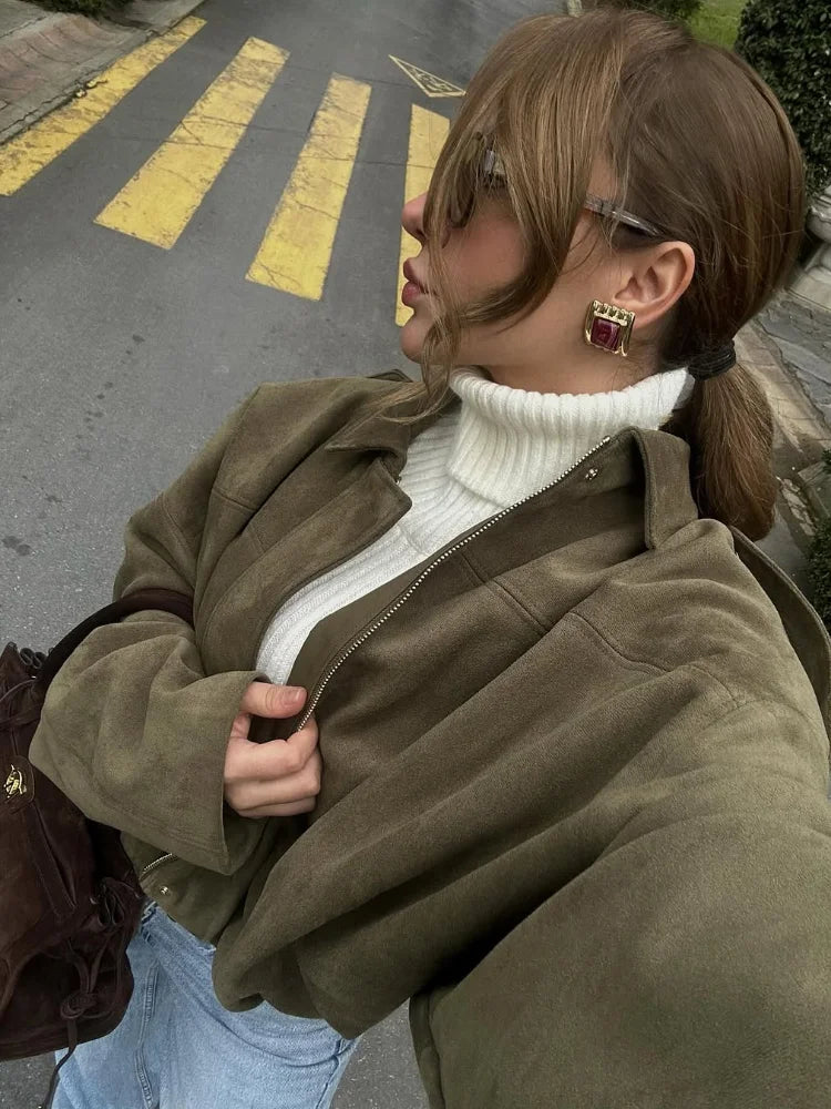 Women Green Suede Short Jacket Fashion Full Sleeve Zipper Lapel Pocket