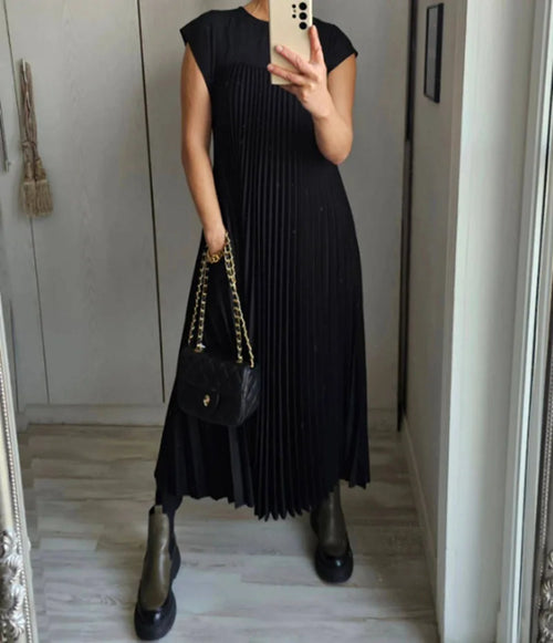 Spring And Summer New Fashionable Women's Round Neck Pleated Maxi
