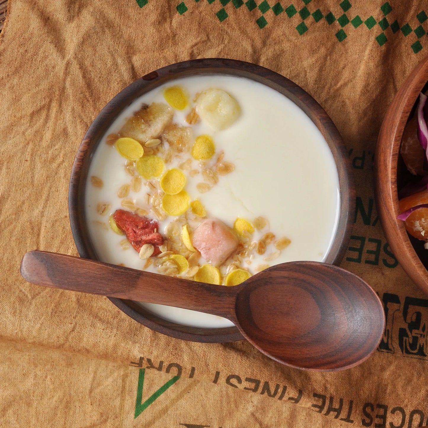 Japanese Retro Wooden Salad Bowl Heat-resistant Wooden Bowl Suitable