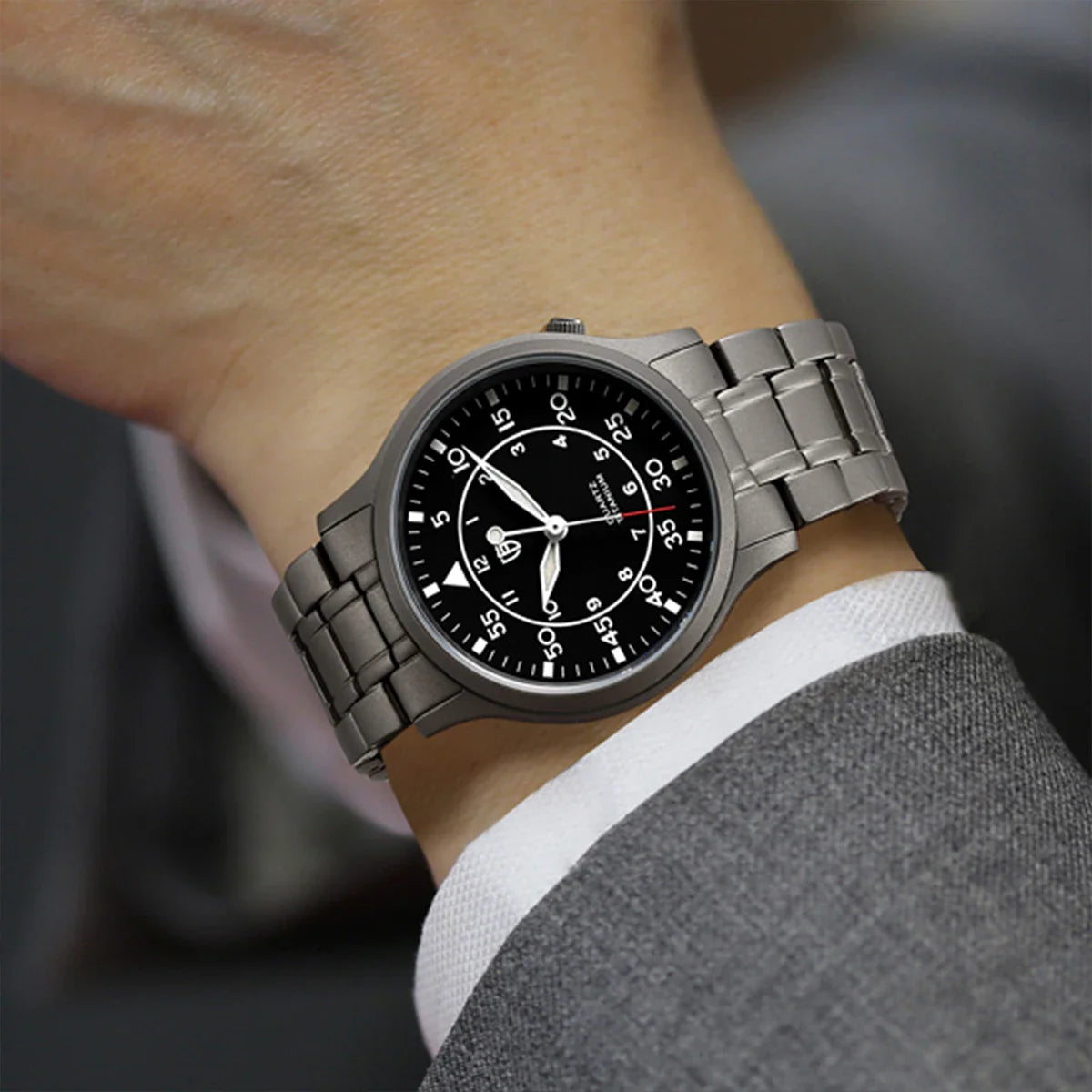 BERNY Titanium Watch for Men AR Coating Sapphire Fashion Wristwatch Luminous VH31 Ultra-thin Quartz Watch Waterproof 5ATM Watch