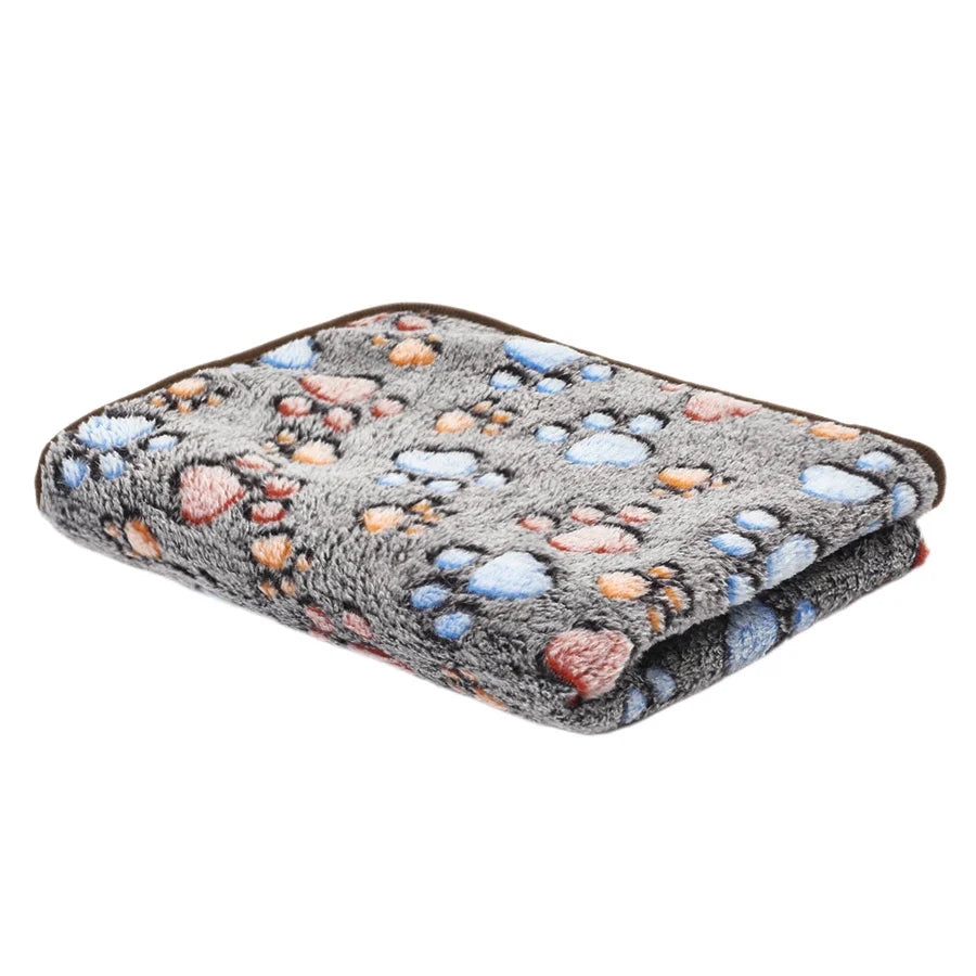 Soft Fluffy High Quality Pet Blanket Flannel Dog Sleeping Blanket Paw Print Pattern Pet Mat Warm Comfortable Blanket for Cat Dog