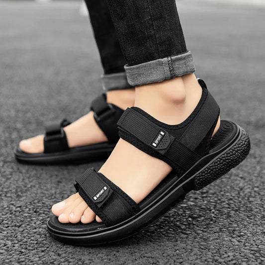 A Pair of Non-Slip Men's Sandals for Summer New Wear-Resistant
