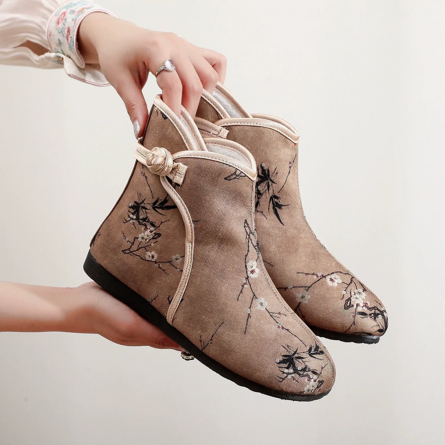 Fashion Thick Boots Casual Women Shoes Winter Boots Ladies Botas De Nieve Warm Botas Mujer Zapatos Cotton Shoes Woman Botines