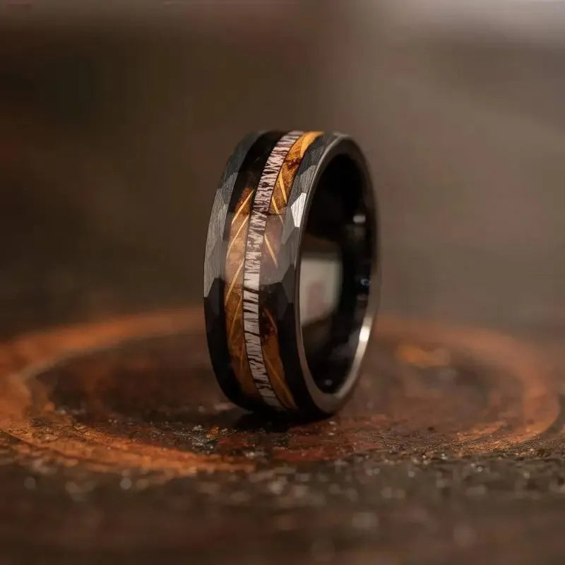 Fashion 8mm Black Stainless Steel Guitar String Rings for Men Whiskey Barrel Wood Inlay Guitarist Ring Men Wedding Band Jewelry