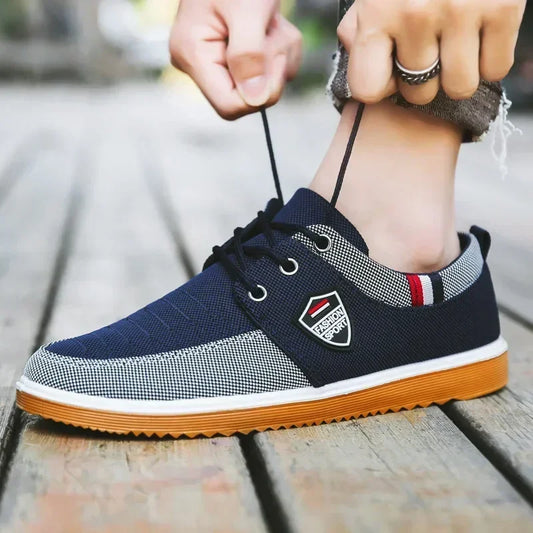 2025 Men's casual shoes Vulcanized Work loafers Mesh Lightweight Man