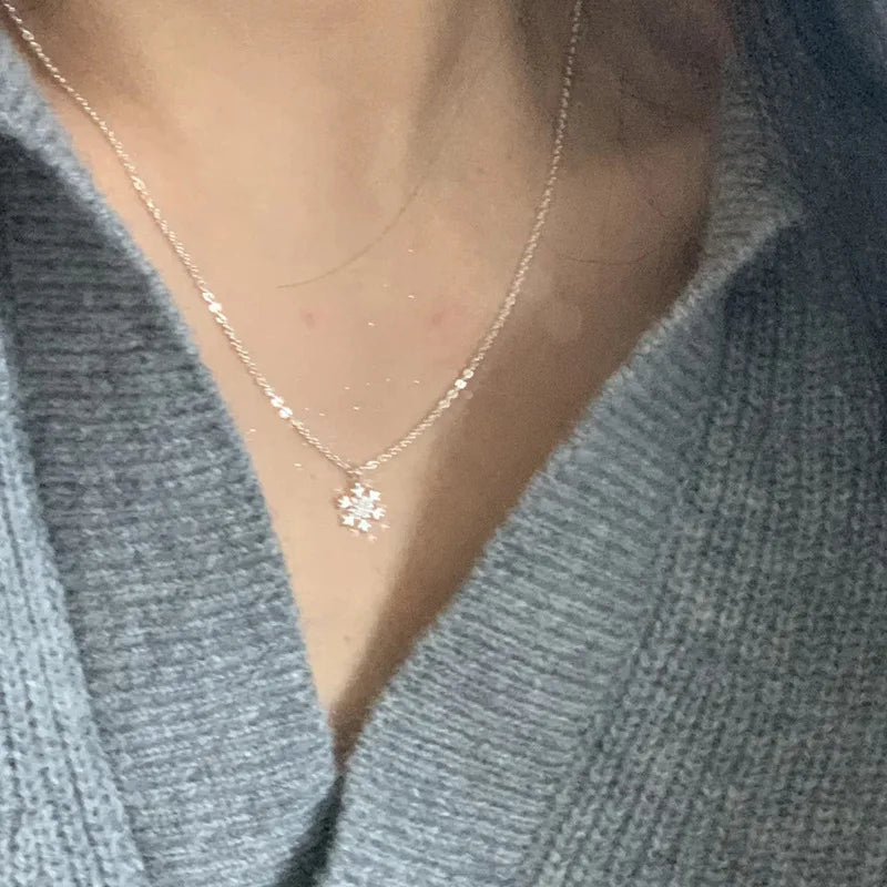 Delicate Temperament 925 Sterling Silver Snowflake Pendant Necklace for Women Collarbone Chain Fashion Jewelry Girlfriend's Gift