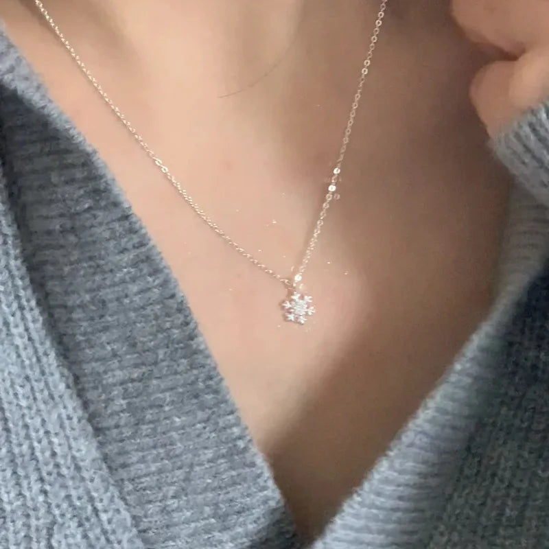 Delicate Temperament 925 Sterling Silver Snowflake Pendant Necklace for Women Collarbone Chain Fashion Jewelry Girlfriend's Gift