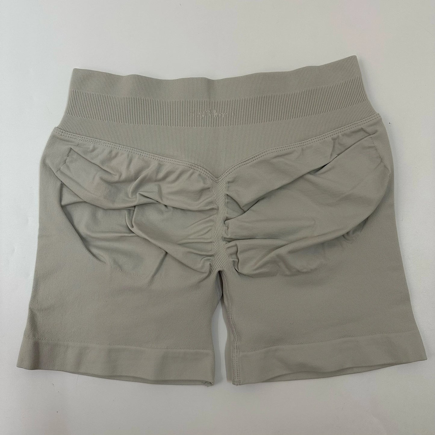 No Logo Yoga Shorts Low Ribbed Waist Band Yoga Shorts Seamless Scrunch Bum Workout Gym Shorts Booty Hight Stretch Running Shorts