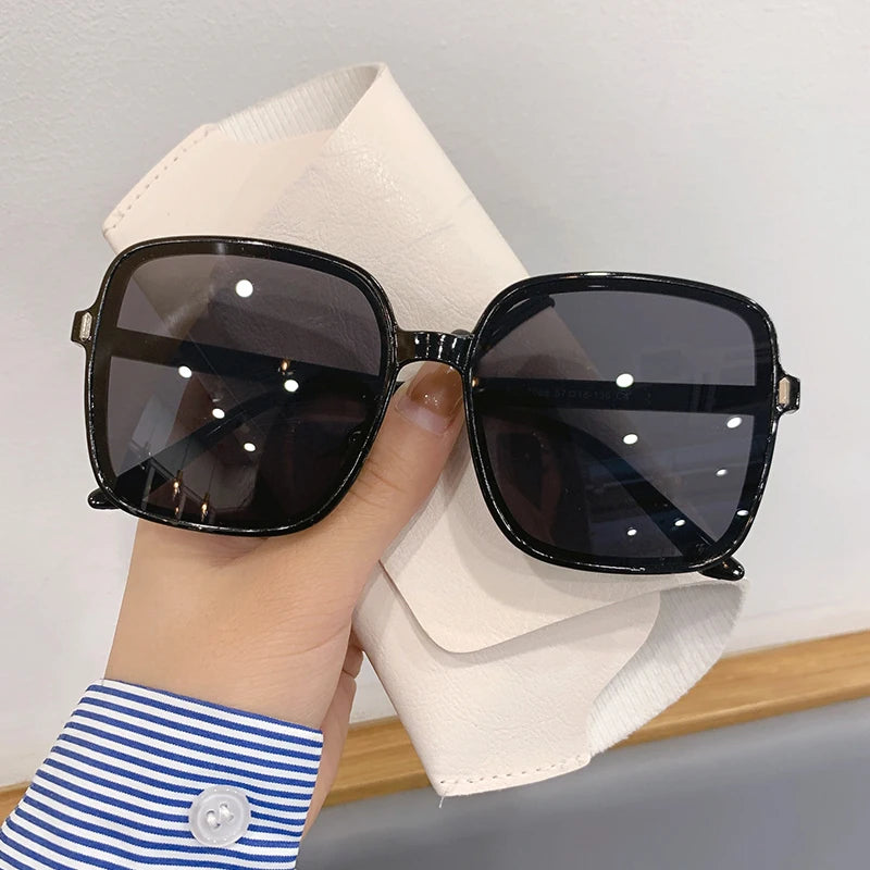 KAMMPT Vintage Oversized Square Sunglasses 2024 Women Fashion Gradient