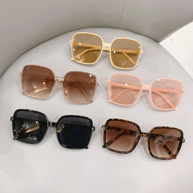 KAMMPT Vintage Oversized Square Sunglasses 2024 Women Fashion Gradient