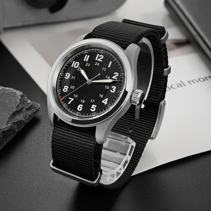 Militado ML08 Vintage Black Watch VH31 Sweep Quartz Wristwatch Ar Sapphire Crystal Luminous C3 BGW9 100 Waterproof Watches Man