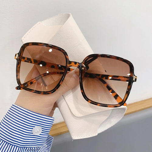 KAMMPT Vintage Oversized Square Sunglasses 2024 Women Fashion Gradient
