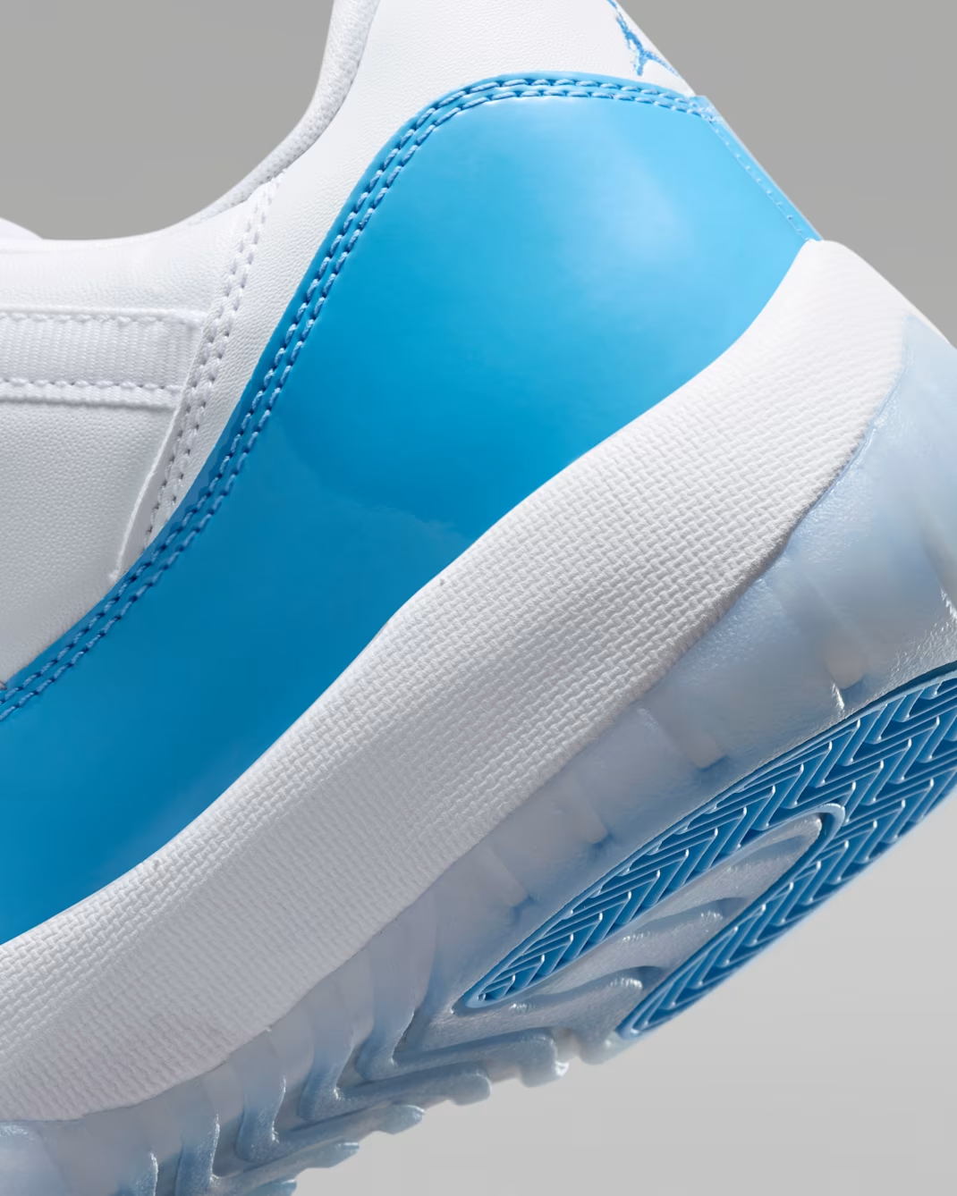 Air Jordan 11 Retro Low University Blue heel detail